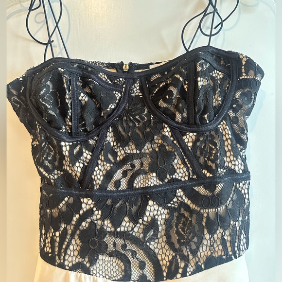 Superdown lace bodysuit - Picture 4 of 4